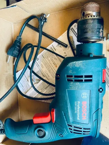 Furadeira Bosch GSB 550 RE
