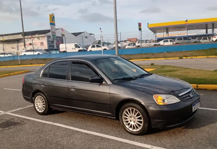Honda Civic Sedan LX 1.7 16V 115cv Mec. 4P 2002