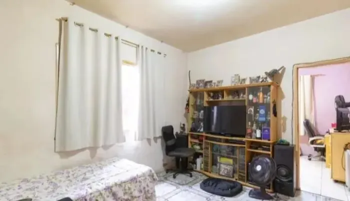 Casa 1 quarto com 2 vagas em Jardim D'Abril, Osasco R$ 380.000