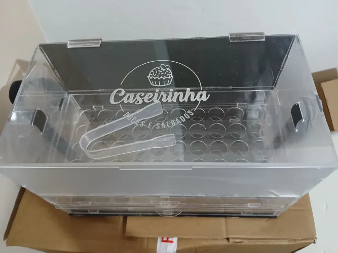Expositor de Acrílico para Brigadeiro