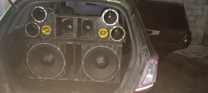 som automotivo