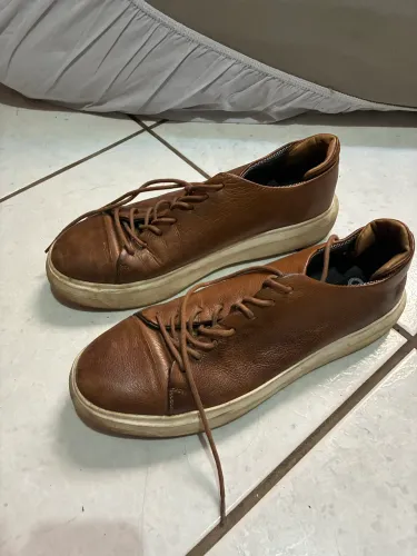 Sapatênis marrom