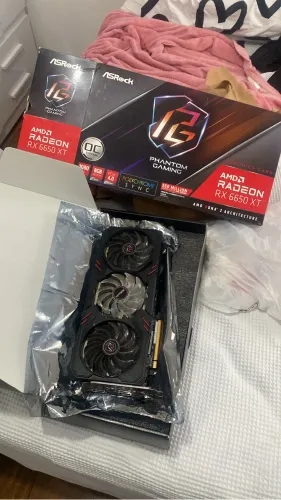 Placa de video 6650XT Phantom Gaming RGB