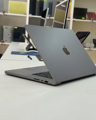 Macbook Pro 16, M1, 16gb, 1TB, Cor Spacy Gray