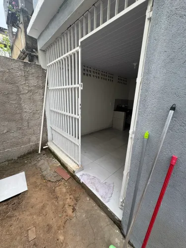 Alugo Casa