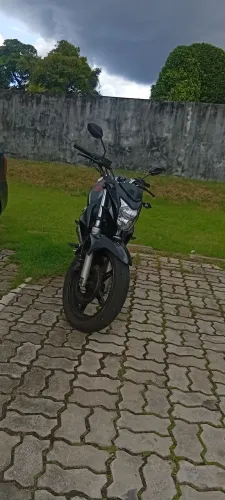 Cb300r com modificações  