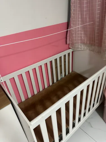 Berço com avaria