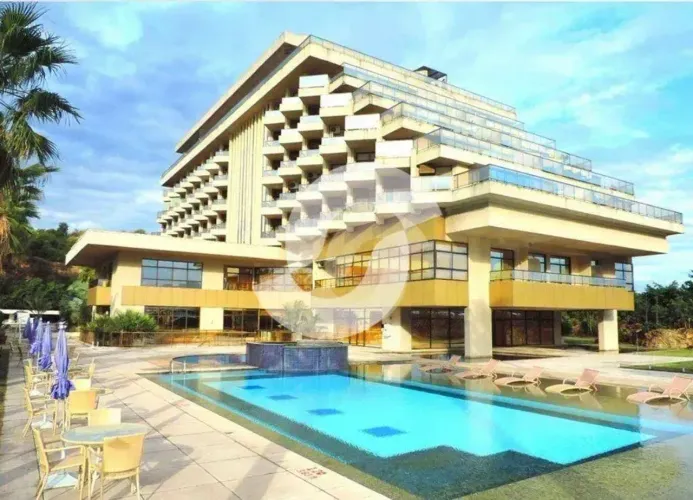 Cobertura em apart hotel com vista panorâmica mar no Gragoatá, com vaga própria e lazer! R