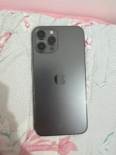Vendo iPhone 12 Pro Max seminovo