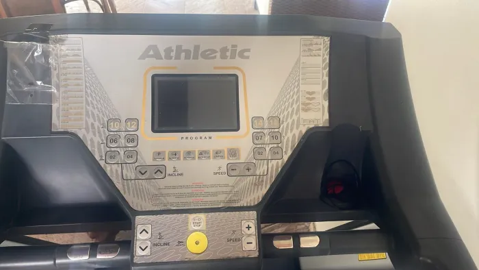 Esteira Athletic Extreme 3400E - Para Conserto - R$ 650