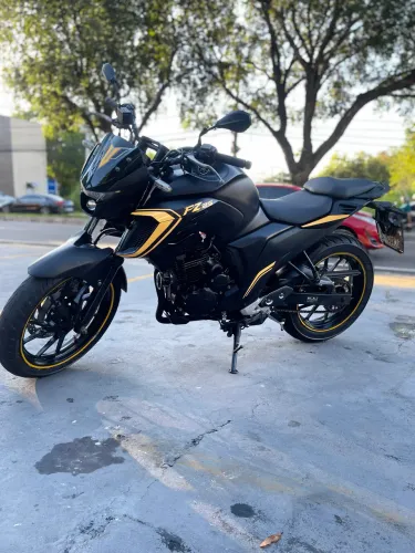 Yamaha f25 fazer edição Limited