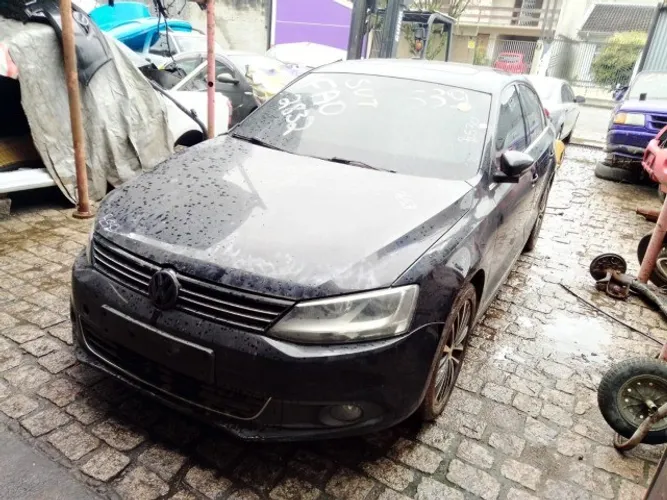 Sucata Jetta 2.0 2012 Para Retirada De Peças