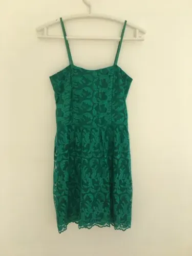 Vestido Avanzzo