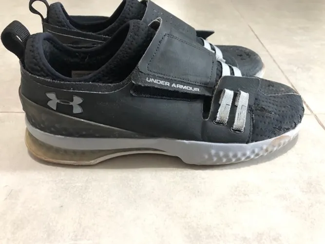 Tênis Under Armour