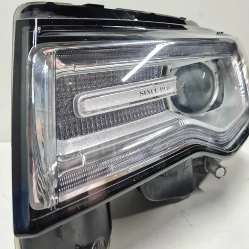 Farol Esquerdo Jeep Grand Cherokee 2015 a 2017 c/ Detalhe