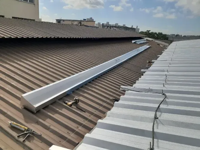 Calha Resolvemos Vazamentos Reparo em Telhado