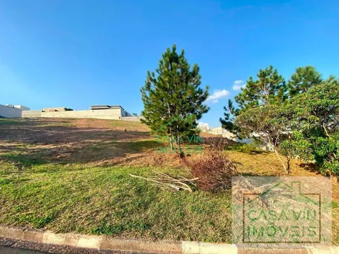 Terreno à venda, 1000 m² por R$ 700.000,00 - Condomínio Residencial Villa Lombarda - Valin