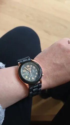 Lindo Relógio Feminino White & Gold Caixa ABS Pulseira em Silicone de altíssima qualidade