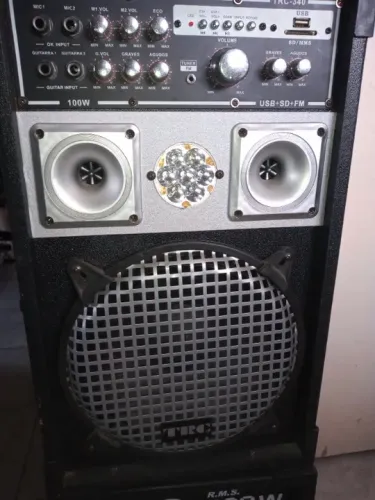 CAIXA AMPLIFICADA   ATIVA   E PASSIVA  100 W  TRC 340  OTIMA