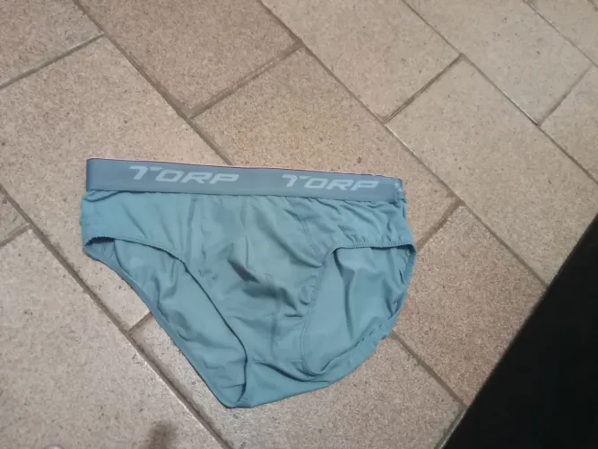 Cueca slip cinza