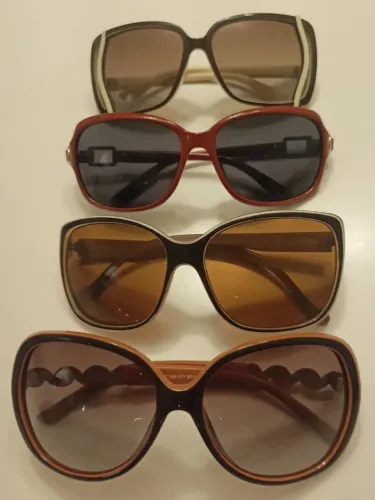Coleção com 04 Óculos Vintage - Estilo e Proteção