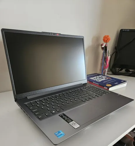 Notebook Lenovo, Novo, apenas deslacrado