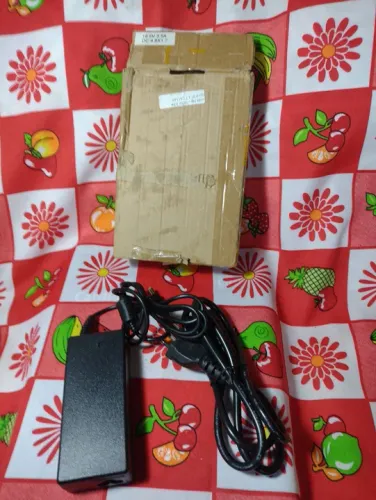 Carregador para Notebook 18V 3.5A