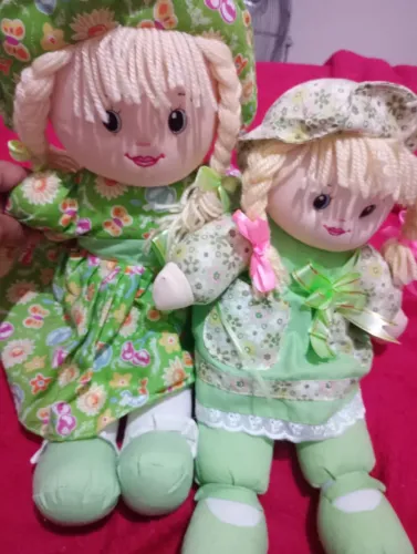 Duas Bonecas de Pelúcia Lindas e Novas!