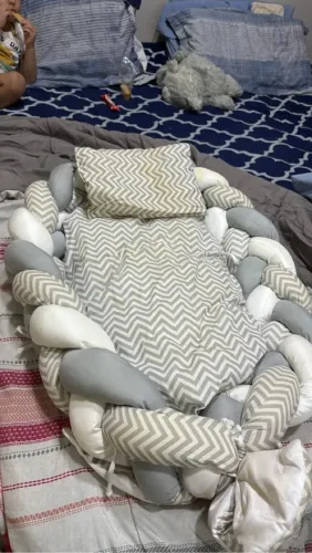 Ninho redutor de berço para bebê e almofada de amamentação! Novinho.