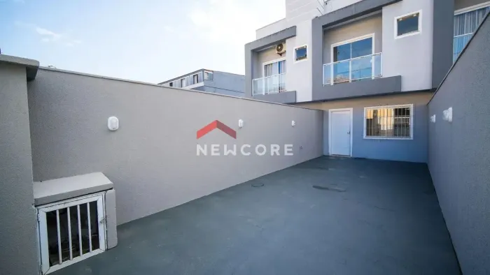 Sobrado em Rua 444 - Morretes - Itapema/SC