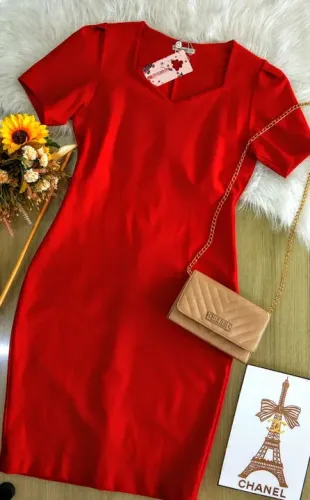 vestido tubinho vermelho decote coração