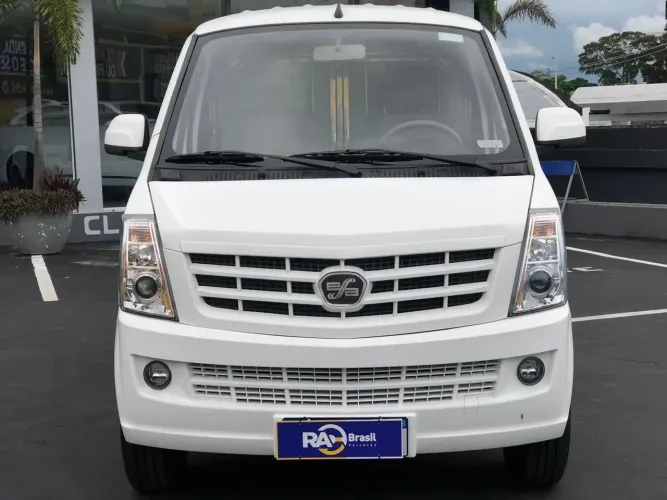 Effa V25 Furgão 1.3 16V 5P 2024