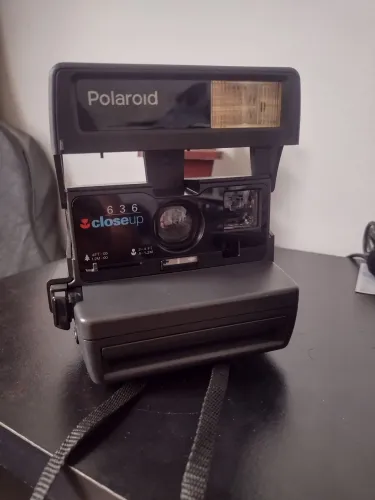 Camera Polaroid 636