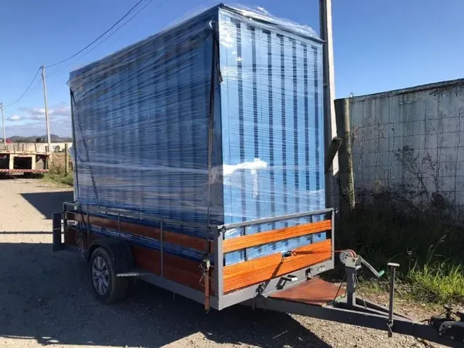 Container desmontável e acoplável 