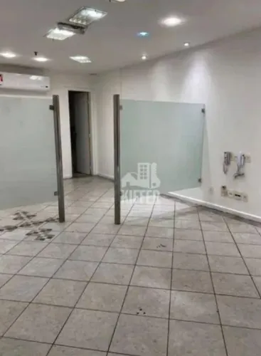 Sala Comercial no Centro de Niterói Localização Imbatível!