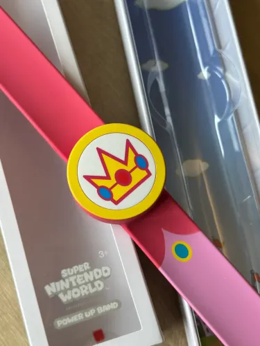 Power-Up Band Super Nintendo World (USJ) - Princess Peach (Japão)