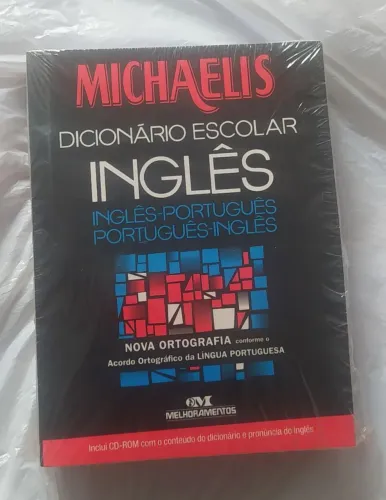 Livro MICHAELIS Dicionário Escolar Inglês/Português - com CD-ROM com pronúncia do inglês.