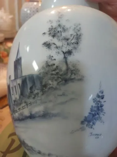 Vaso em porcelana pintado a mão. Exclusivo 35cm