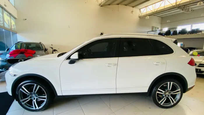 Porsche Cayenne 3.0 V6  Ano 2014