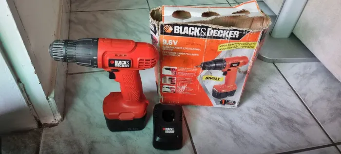 Parafusadeira Black & decker 