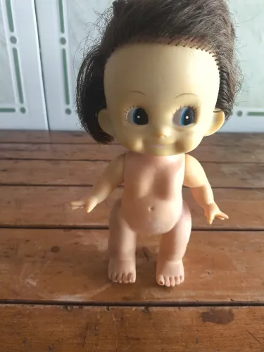 Boneca antiga sapeca da estrela