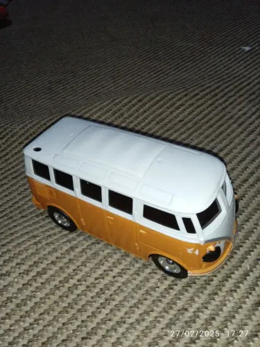 Carrinho Volkswagen Kombi - Brinquedo bate e volta com sons e luzes