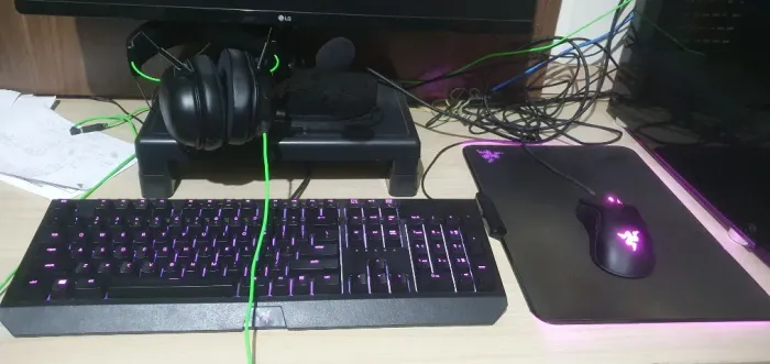 Kit gamer Razer (mouse, teclado, fone e mousepad)