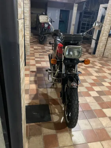 Vendo está CB 450DX  