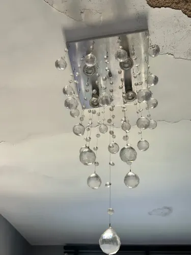 Lustre de acrílico moderno