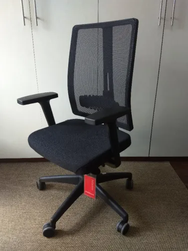 Cadeira Escritório Flexform Led All Black nova