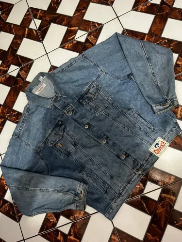 Jaqueta Jeans