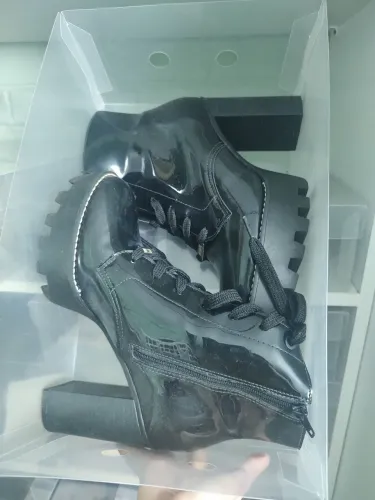 Bota Coturno Preta Verniz Vizzano 