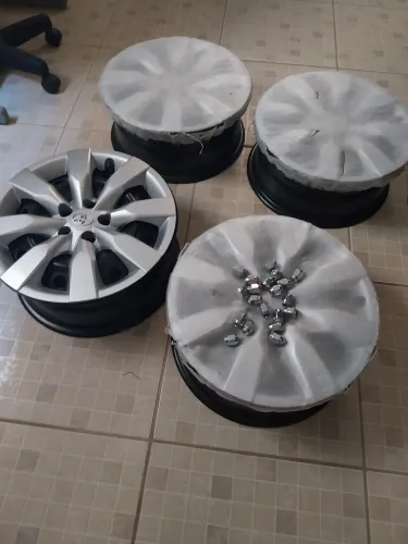 Rodas Corolla sem.uso