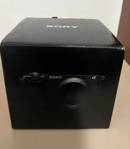 Câmera Mirrorless Sony A6700 CORPO NOVA